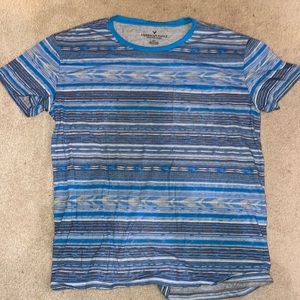 American eagle  blue patterned T shirt